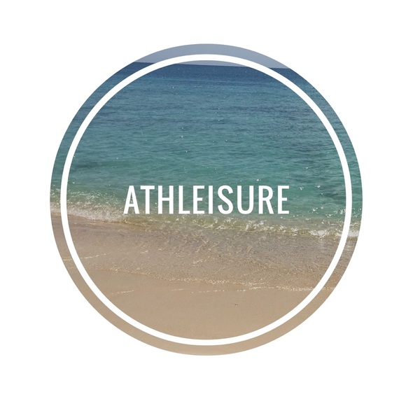 🏃🏼‍♀️👟Hip Athletic Wear👟🏃🏼‍♀️ - Picture 1 of 3